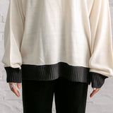 ハイネックバックロゴニットトップス