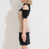 バストクロス肩開きトップス