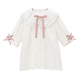 大きめ丸襟リボンフリルブラウス