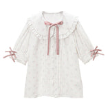 大きめ丸襟リボンフリルブラウス