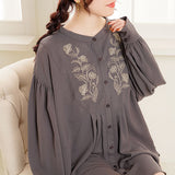 【メール便】バンドカラー刺繍ブラウス