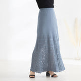 透かし編みタイトスカート