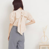 バックリボンフリルブラウス
