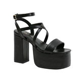 スクエアトゥクロスストラップサンダル