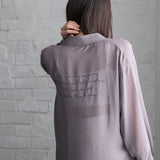 バックメッセージプリントシアーシャツ