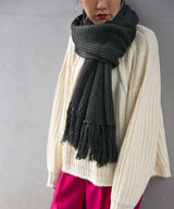 ニットロングマフラー