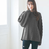 ラグランケーブルオーバーニット