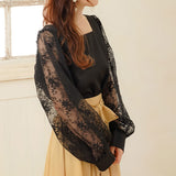 スクエアネックチュール刺繍長袖ブラウス