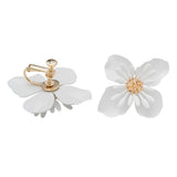 マットフラワーピアスorイヤリング