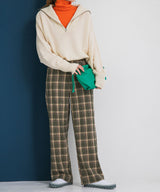 チェック柄パンツ