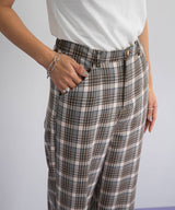 チェック柄パンツ