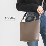 コンパクト2wayミディショルダーバッグ