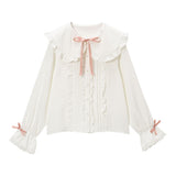 大きめ丸襟フリルブラウス