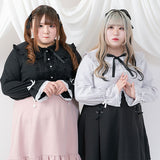 大きめ丸襟フリルブラウス