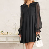 重ね襟フレアワンピース