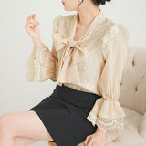 レースボウタイブラウス