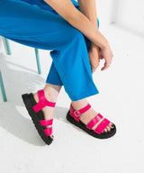 トラックソールストラップサンダル