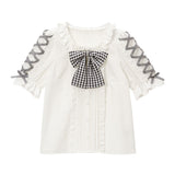 スクエアレースアップリボンブラウス