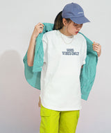 フットボールプリントロゴTシャツ