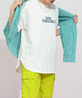 フットボールプリントロゴTシャツ