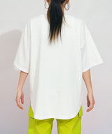 フットボールプリントロゴTシャツ