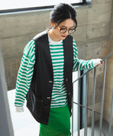 フェイクレザーミドル丈ベスト