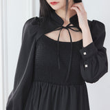 デコルテオープンワンピース