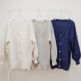 Vネックあざといビジュー釦カーディガン【ニット】