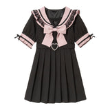 ハートくり抜きフリルセーラーワンピース