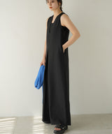 Vネックオールインワン