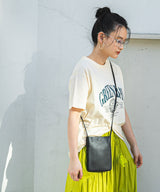 フェイクレザーポケットショルダー