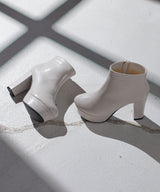 【ブラックのみ定価】10.5cmチャンキーヒール最強美脚ショートブーツ【大きいサイズ有】