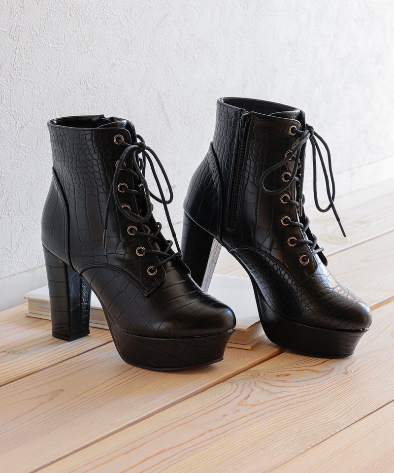 【予約　12/2発送 ブラックのみ】10.5cmヒール最強美脚レースアップショートブーツ【大きいサイズ有】