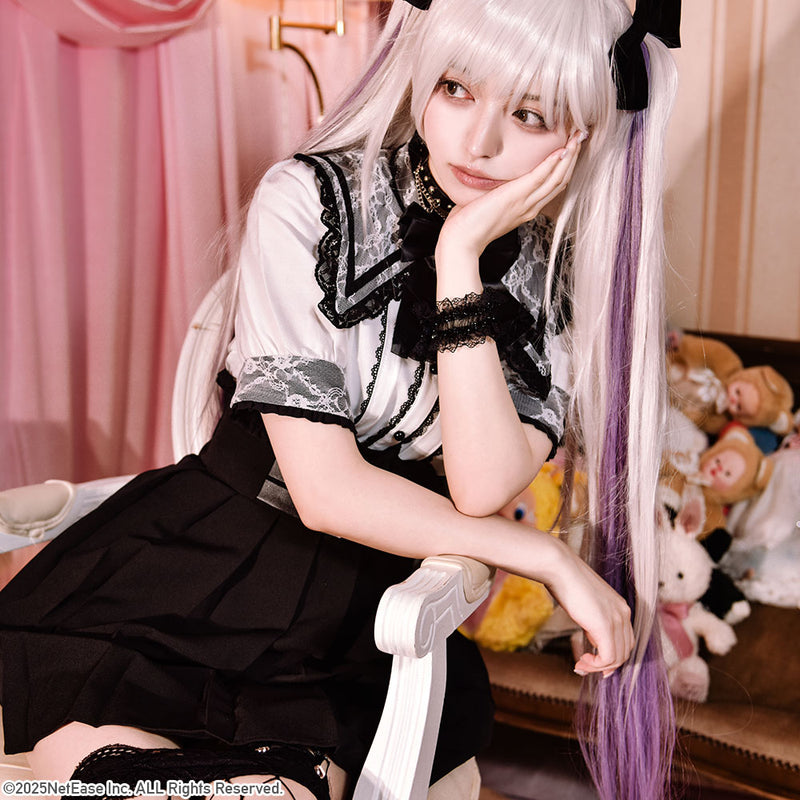 3連バックルベルトプリーツスカート