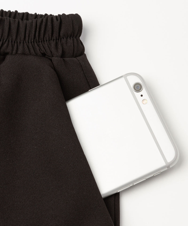 ちら見せショートパンツ