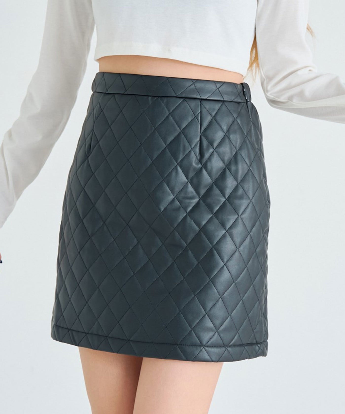 キルティングorプリーツ選べるフェイクレザースカート – レディース