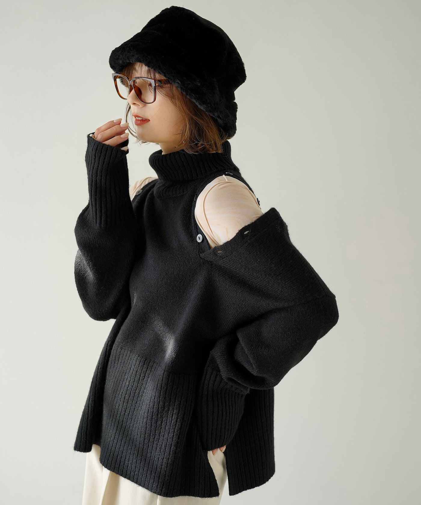 2WAYショルダーボタンタートルニット – レディースファッション通販の