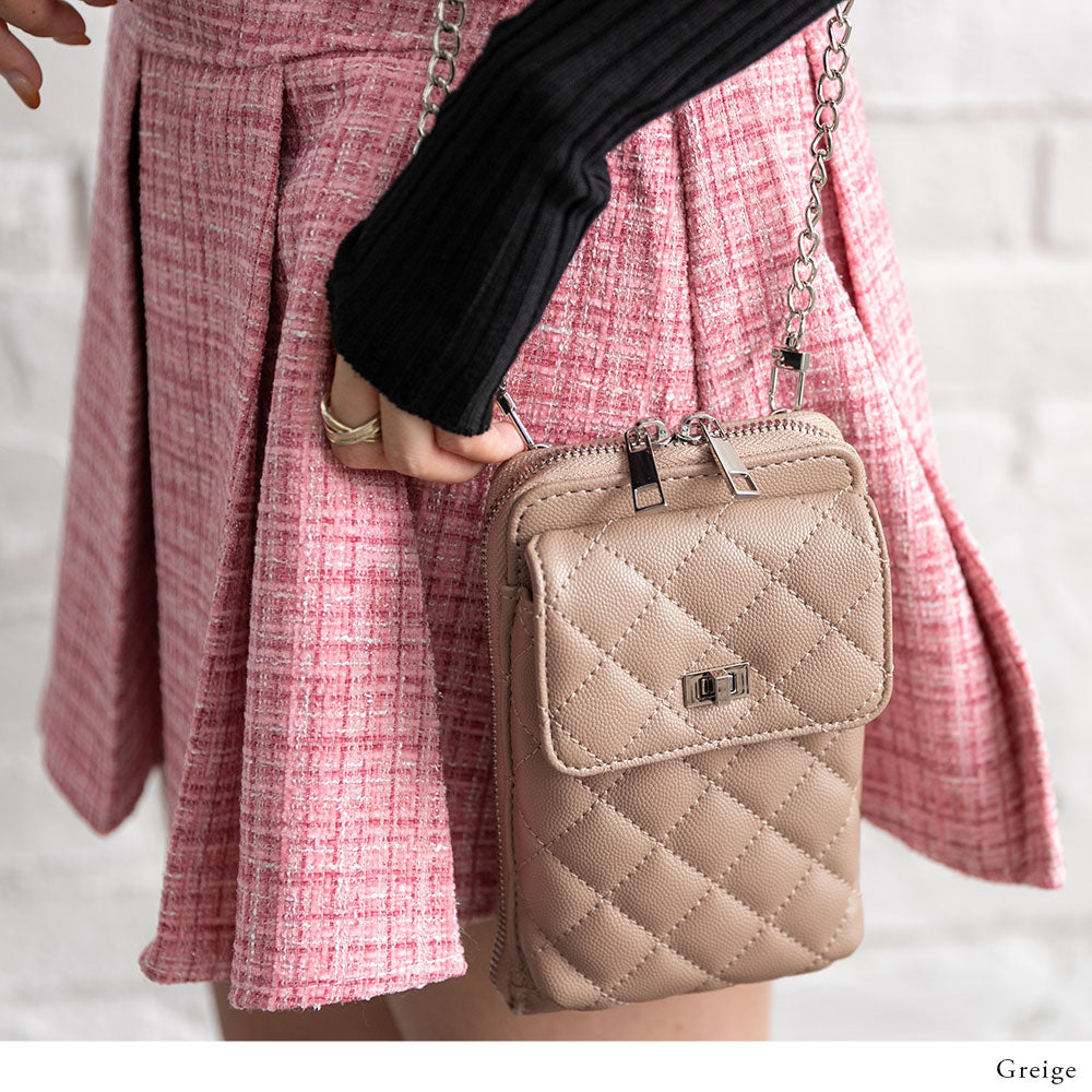 ノベルティ ブラック キルティング スマホ ショルダーバッグ ノベルティ ブラック キルティング スマホショルダーバッグ