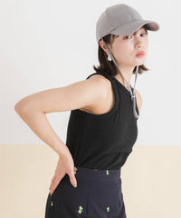 グレー