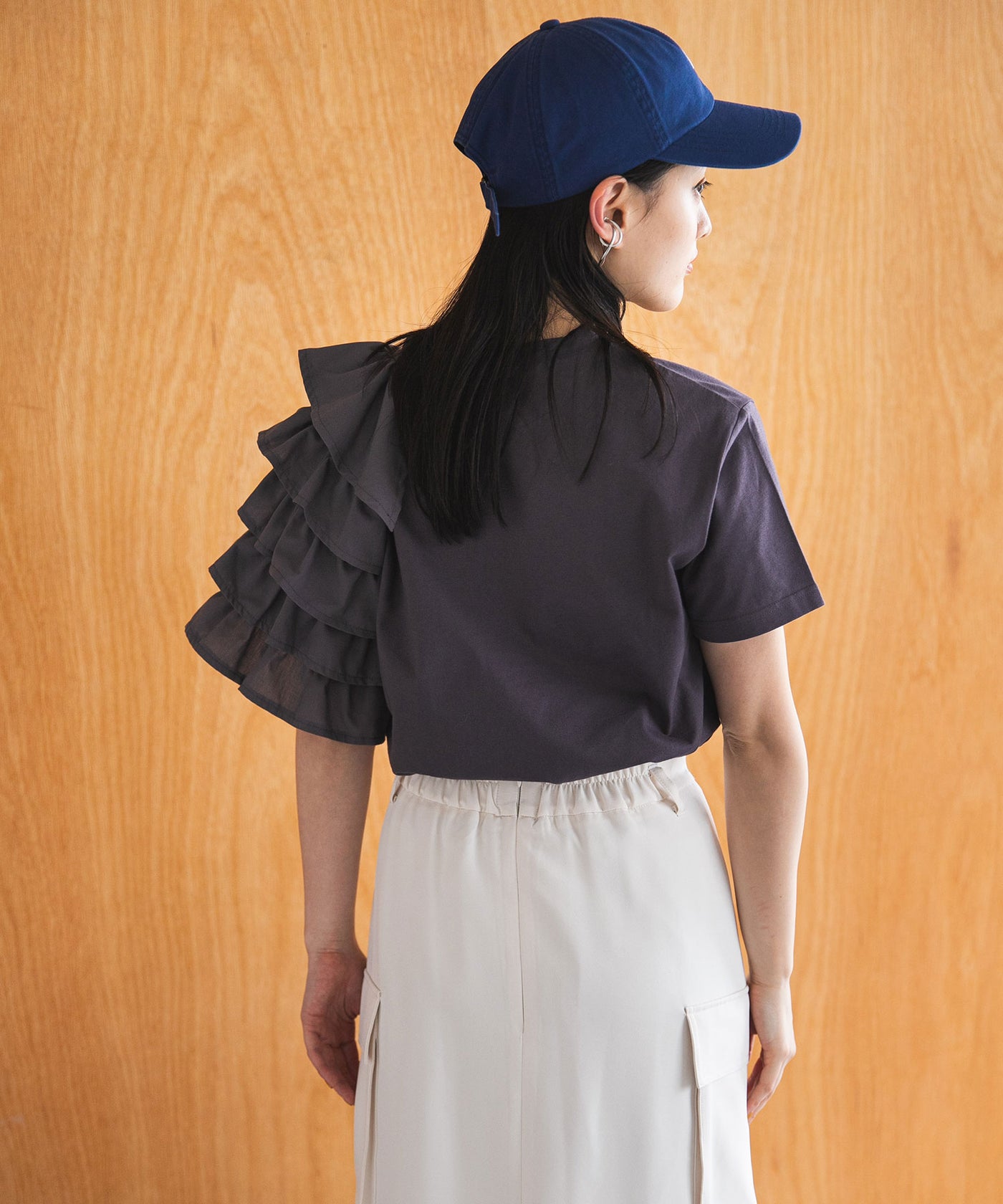 USED リメイクチュールフリル黒Tシャツ 異素材フリルTシャツ【チュール】 – レディースファッション通販