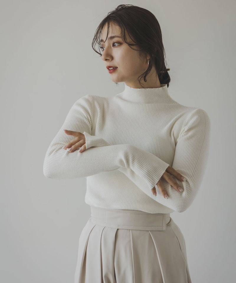 リブタートルニット