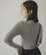 リブタートルニット