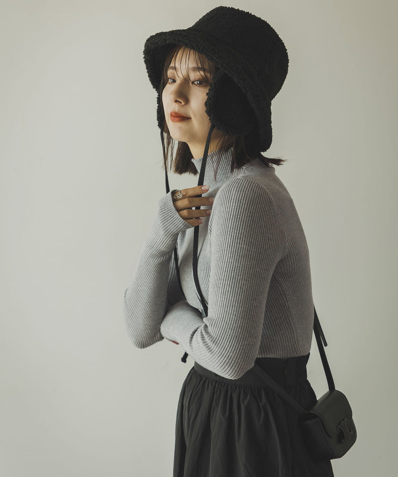 リブタートルニット