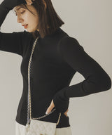 リブタートルニット