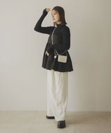 リブタートルニット