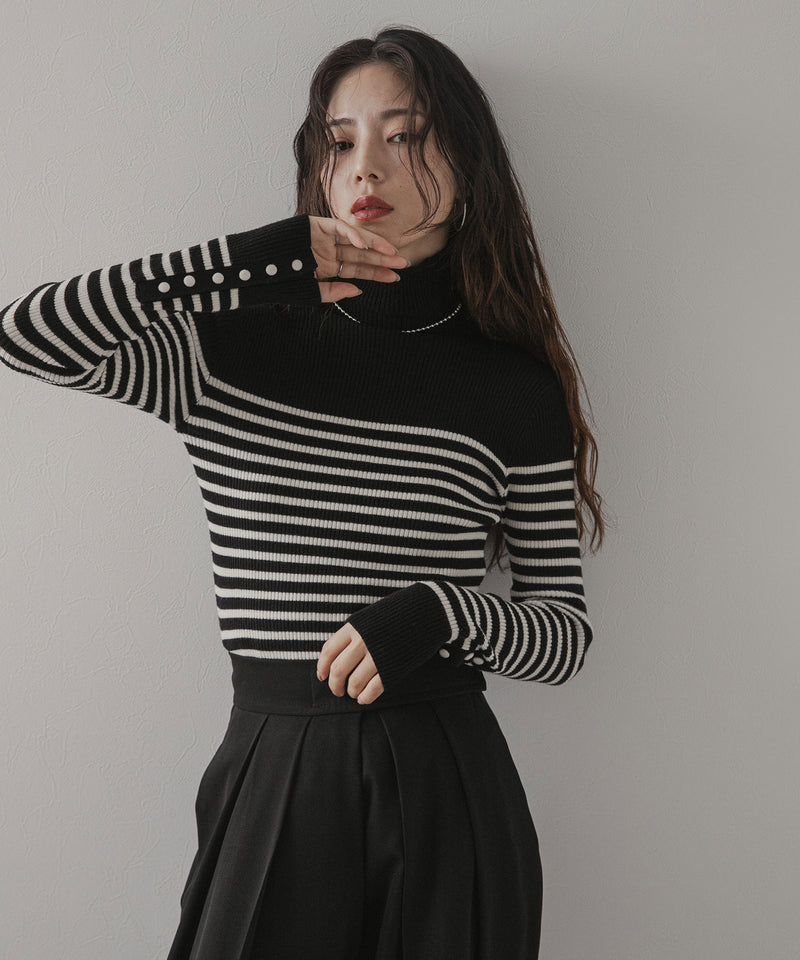 ボーダーリブタートルニット