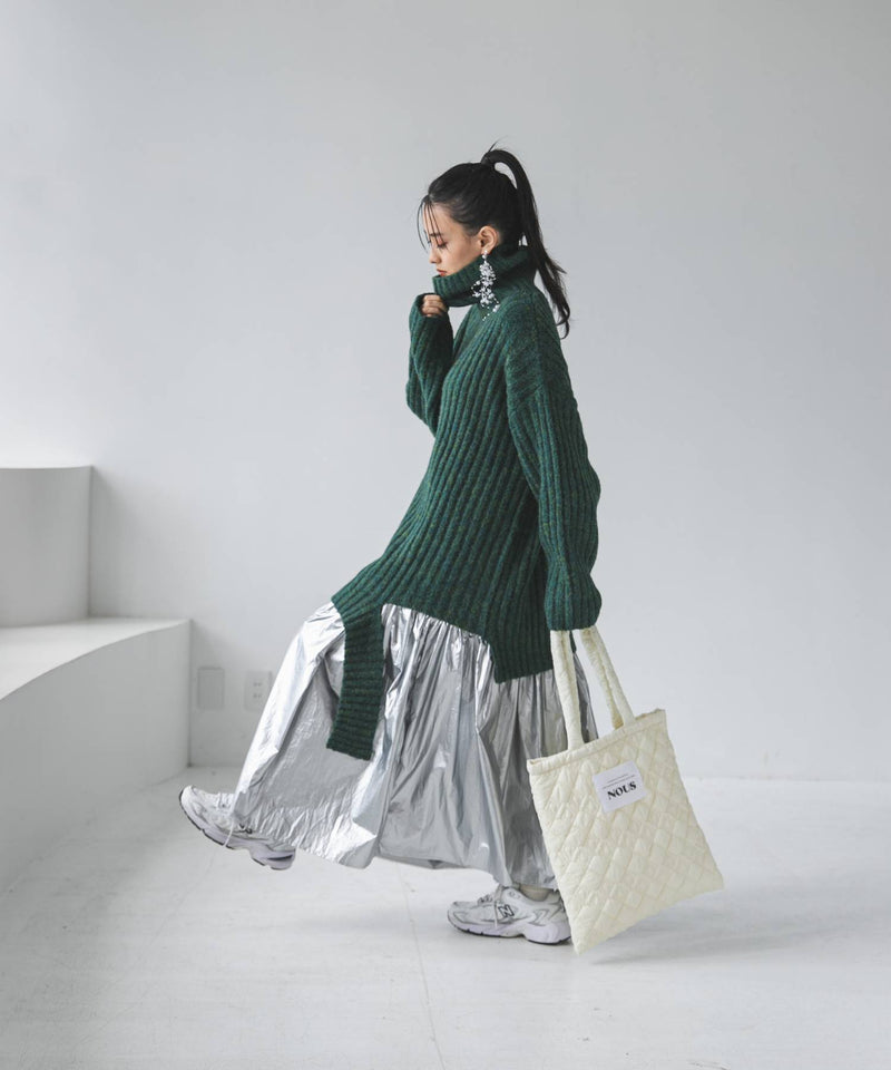 カットオフデザインハイネックメランジニット