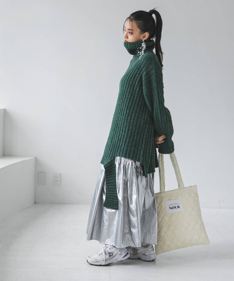 カットオフデザインハイネックメランジニット