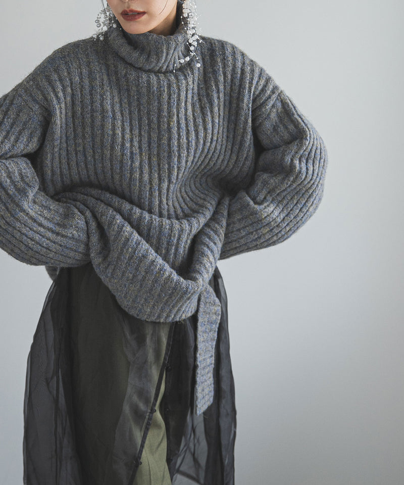 カットオフデザインハイネックメランジニット