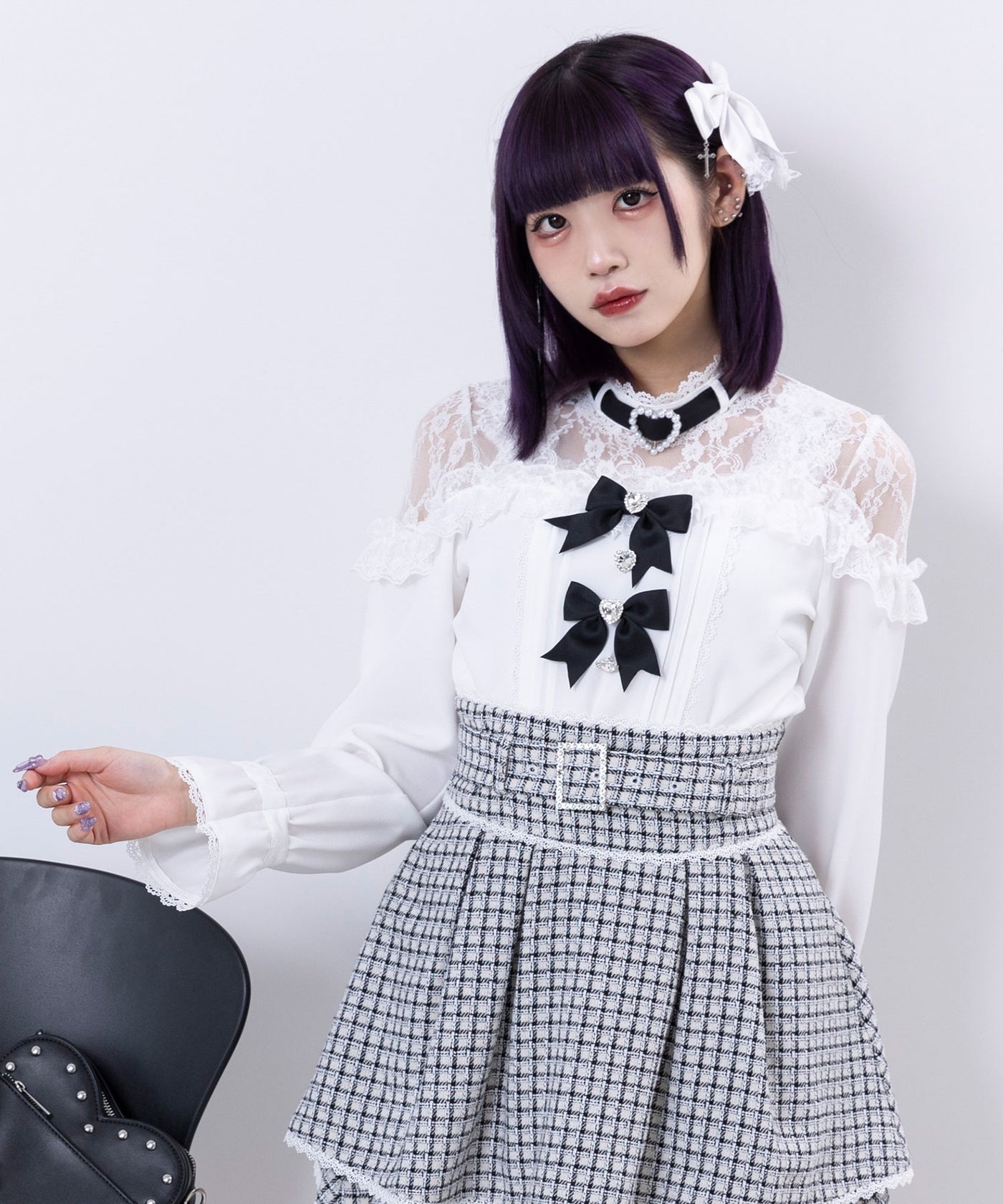 リニューアルセール】ハートビジューリボンオフショル風レースブラウス